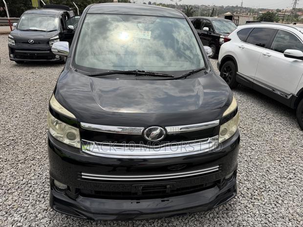 Toyota Voxy 2010 Black