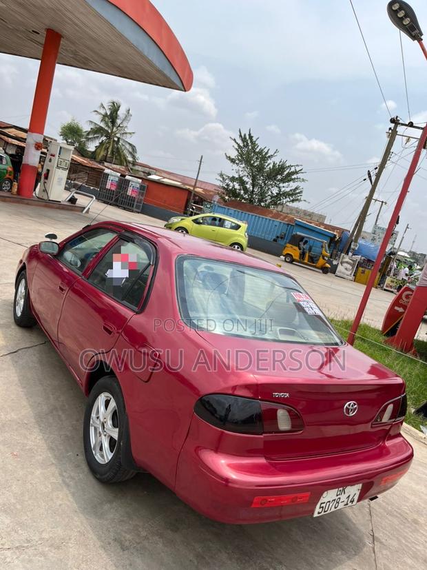 Toyota Corolla 2002 Red