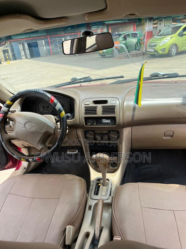 Toyota Corolla 2002 Red