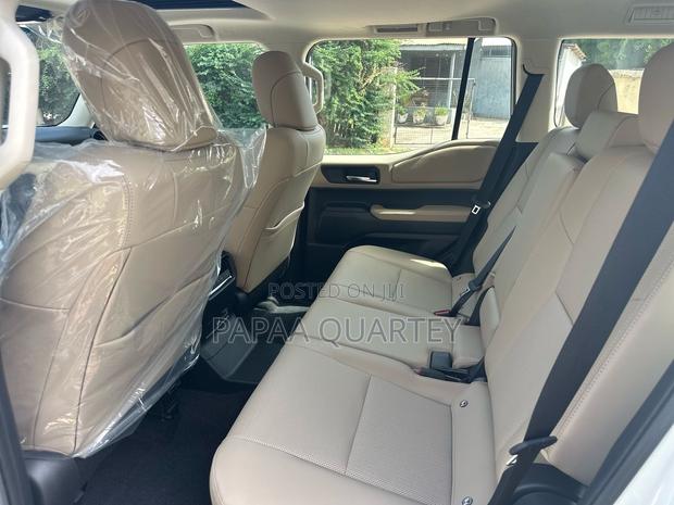 New Toyota Land Cruiser Prado 2024 White