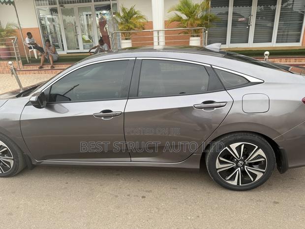 Honda Civic EX-L Sedan 2018 Silver
