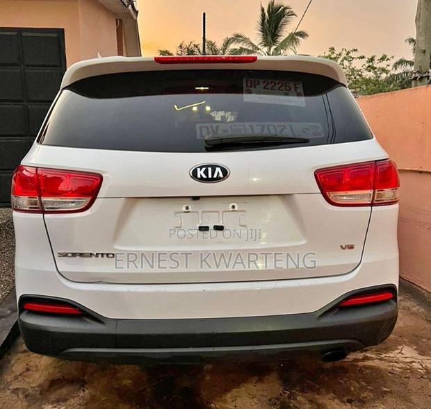 Kia Sorento 2018 White