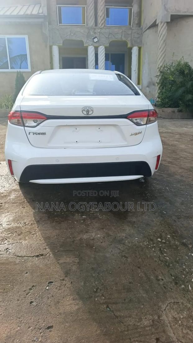 Toyota Corolla 2022 White