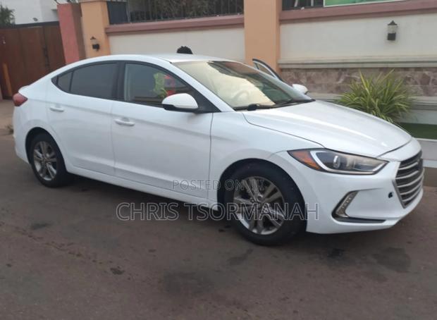 Hyundai Elantra Limited 2018 White