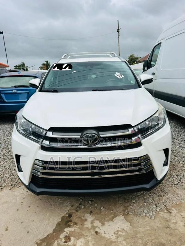 Toyota Highlander Limited 2019 White