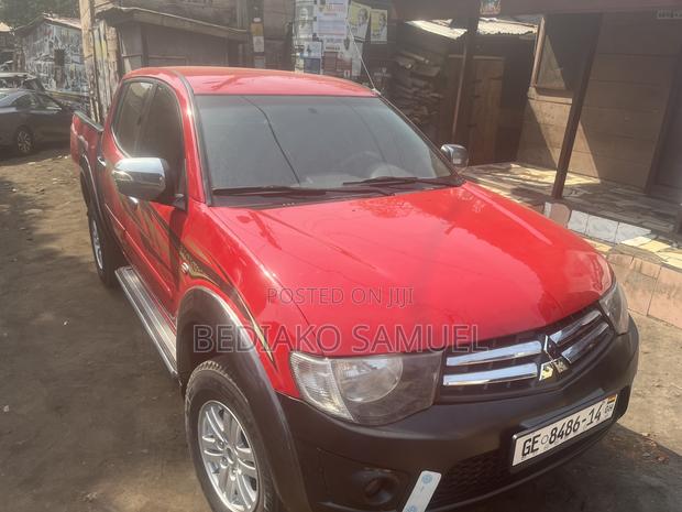 Mitsubishi L200 Double Cab 2.5 136hp 4WD 2013 Red
