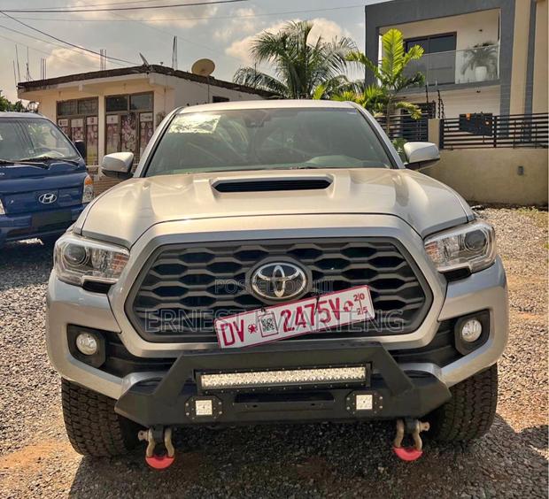 Toyota Tacoma 2023 White