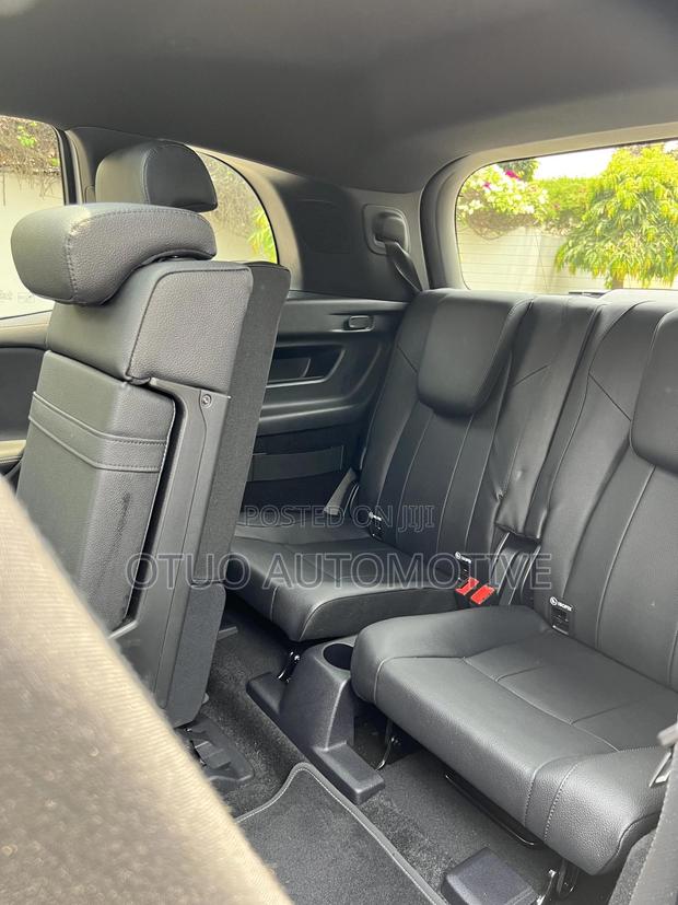 Mercedes-Benz GLB-Class GLB 250 4MATIC 2021 Silver