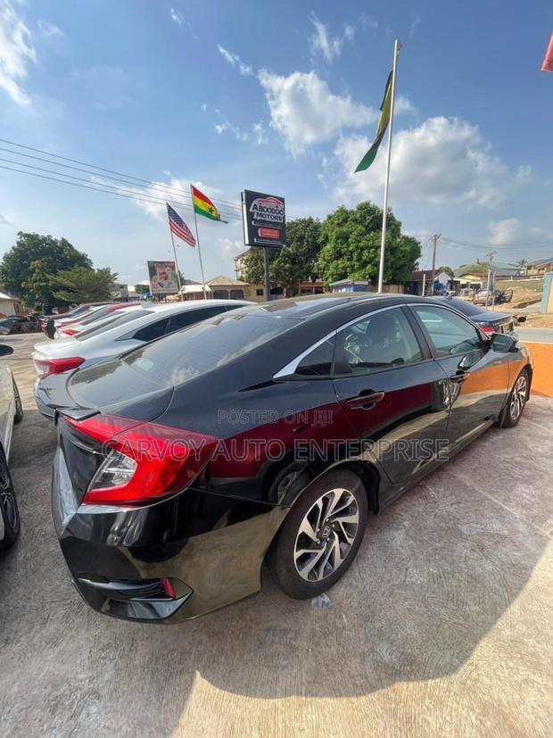 Honda Civic EX Sedan 2019 White