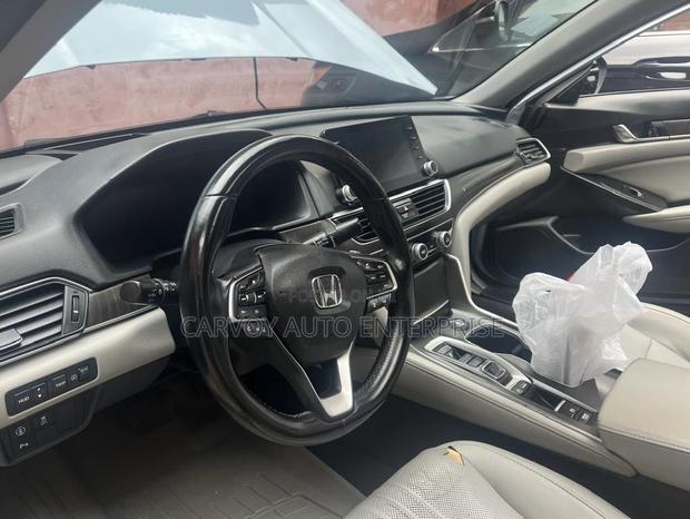 Honda Accord Touring 2.0T 2018 Blue