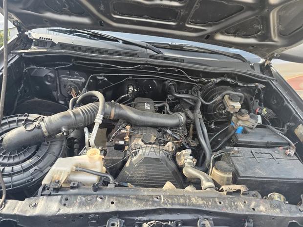 Toyota Hilux 2008 Gray
