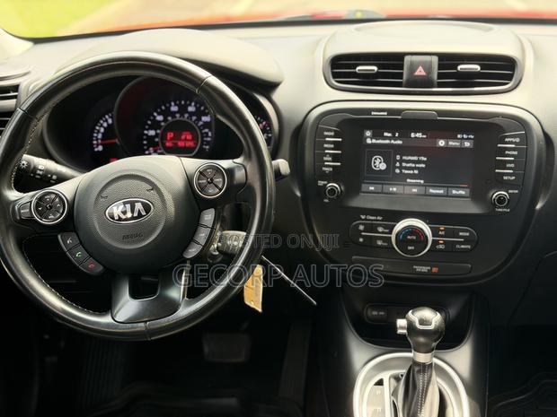 Kia Soul Base Hatchback 2019 Red