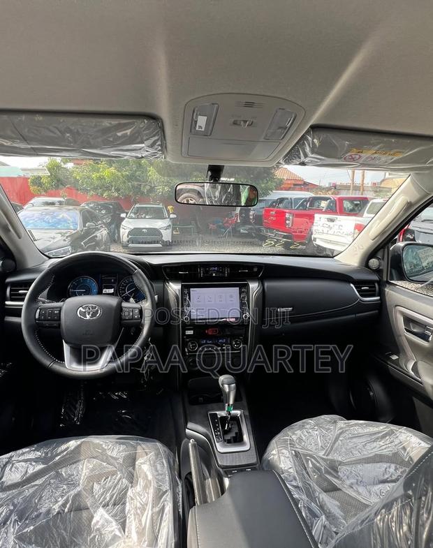 New Toyota Fortuner 2025 Green