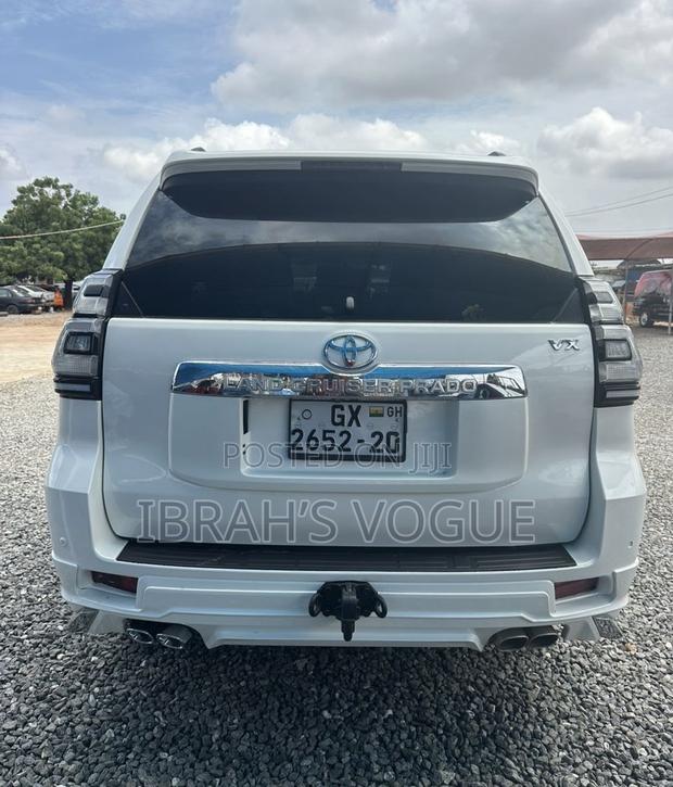 Toyota Land Cruiser Prado 2018 White