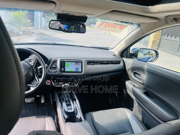 Honda HR-V Touring 2021 Blue