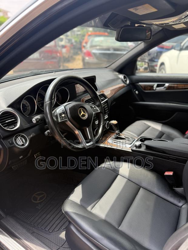 Mercedes-Benz C250 2014 Black