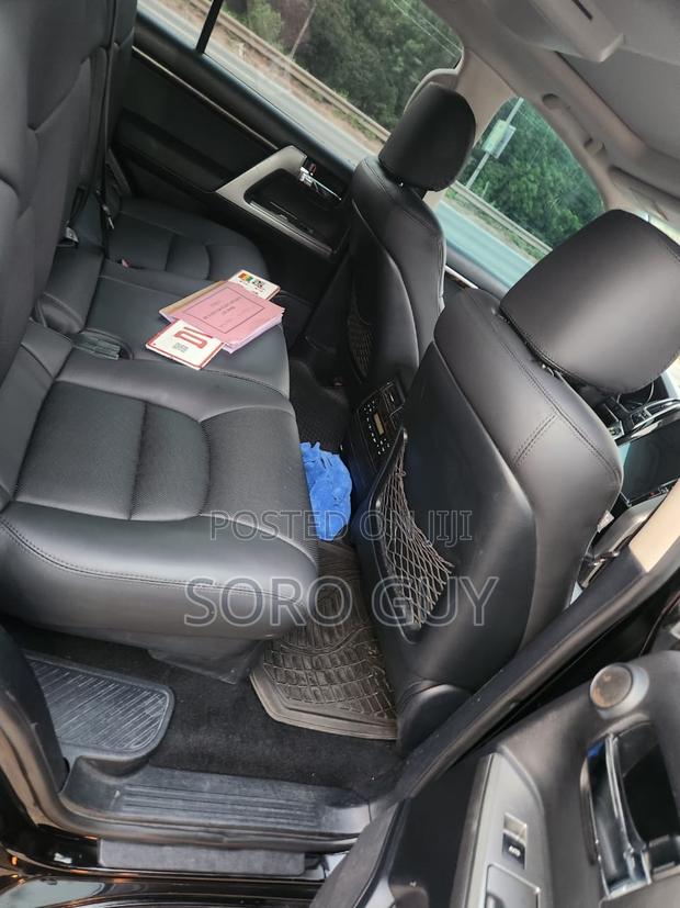 Toyota Land Cruiser 2015 Black