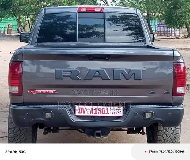 Dodge RAM 2018 Black