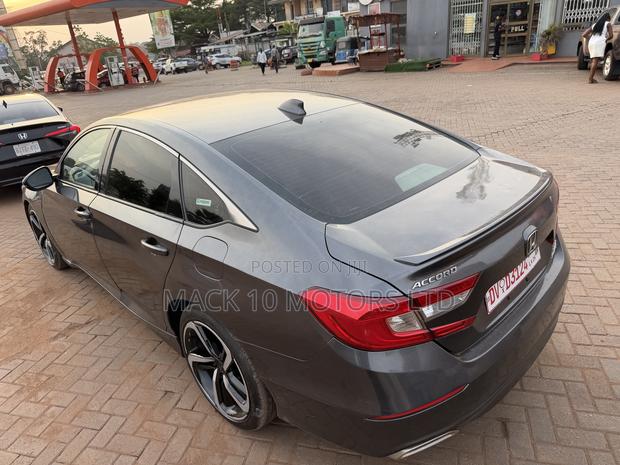 Honda Accord Sport 2.0T 2018 Silver
