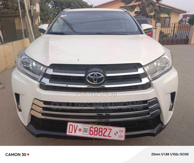 Toyota Highlander LE 4dr SUV (2.7L 4cyl 6A) 2014 White
