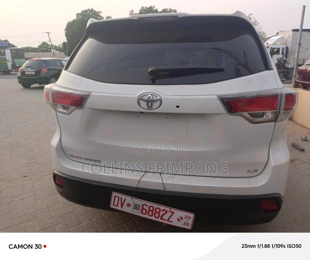 Toyota Highlander LE 4dr SUV (2.7L 4cyl 6A) 2014 White