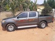 Toyota Hilux 2.5 D-4D SRX 2010 Gray for sale
