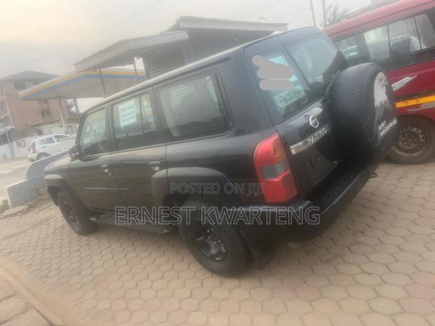Nissan Patrol 2012 Black