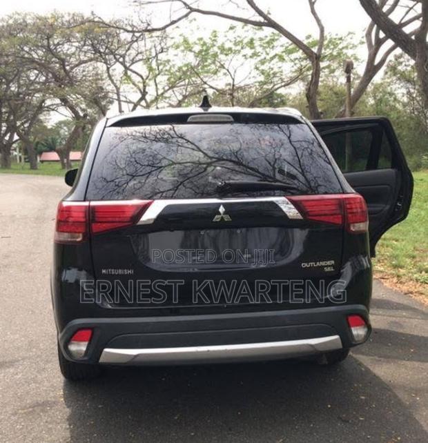 Mitsubishi Outlander 2017 Black