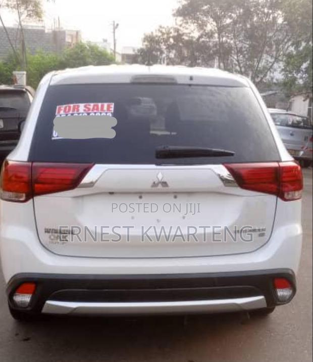 Mitsubishi Outlander 2017 White