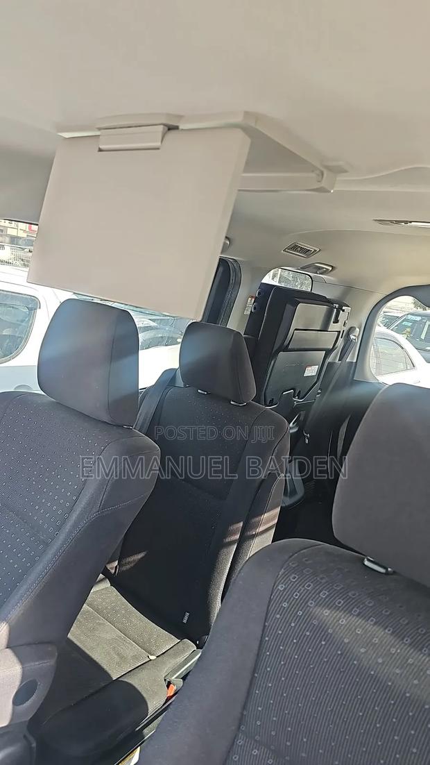 Toyota Voxy 2015 Gray