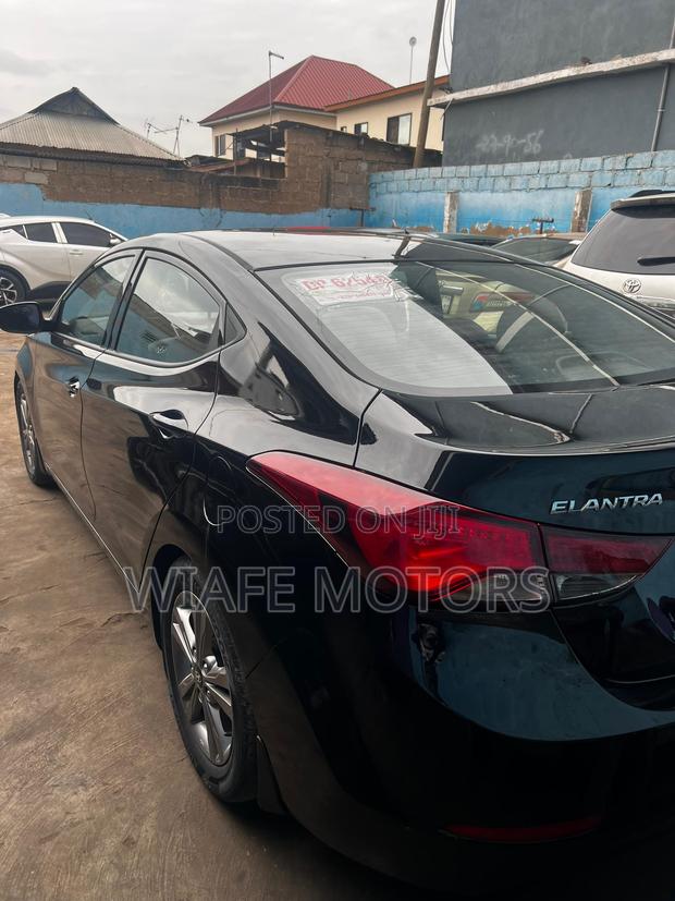 Hyundai Elantra SE 4dr Sedan (1.8L 4cyl 6M) 2015 Black