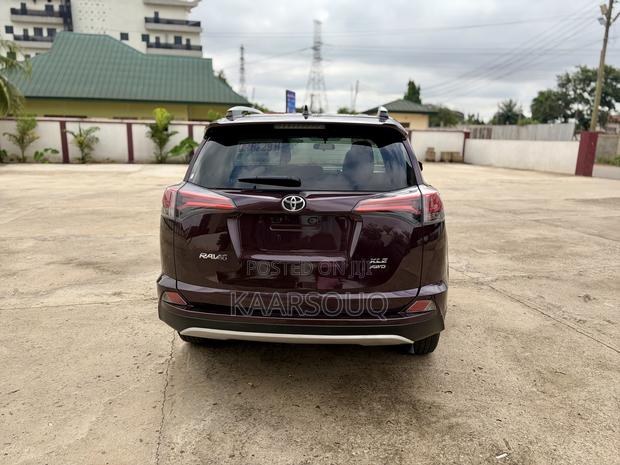 Toyota RAV4 2017