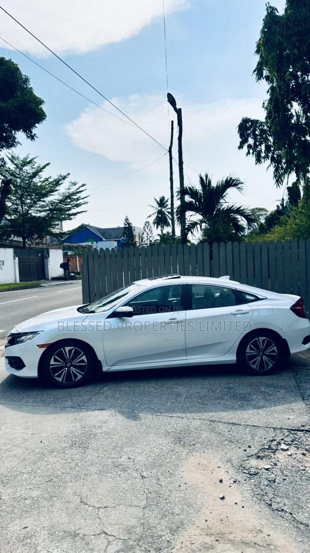 Honda Civic EX-L Sedan 2018 White