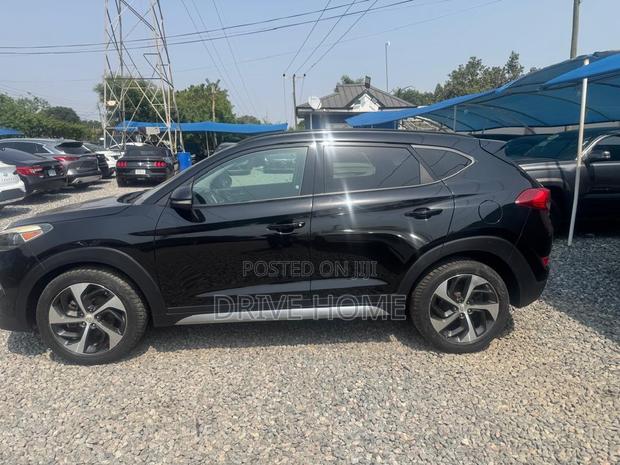 Hyundai Tucson Limited AWD 2018 Black