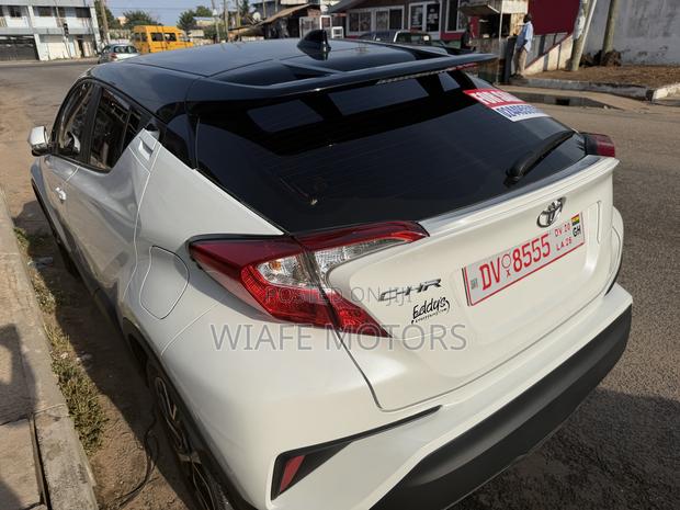 Toyota C-HR Limited FWD 2019 White