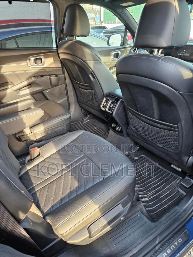 Kia Sorento 2024 Blue