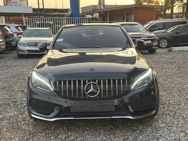 Mercedes-Benz C300 Base Sedan RWD (2.0L 4cyl 7A) 2016 Black