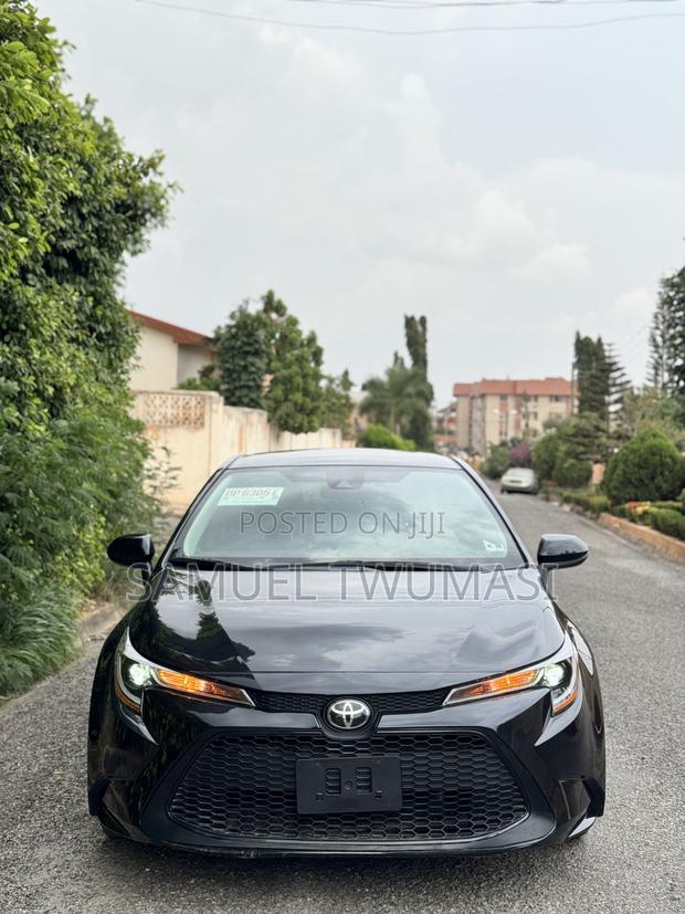 Toyota Corolla LE 2022 Black