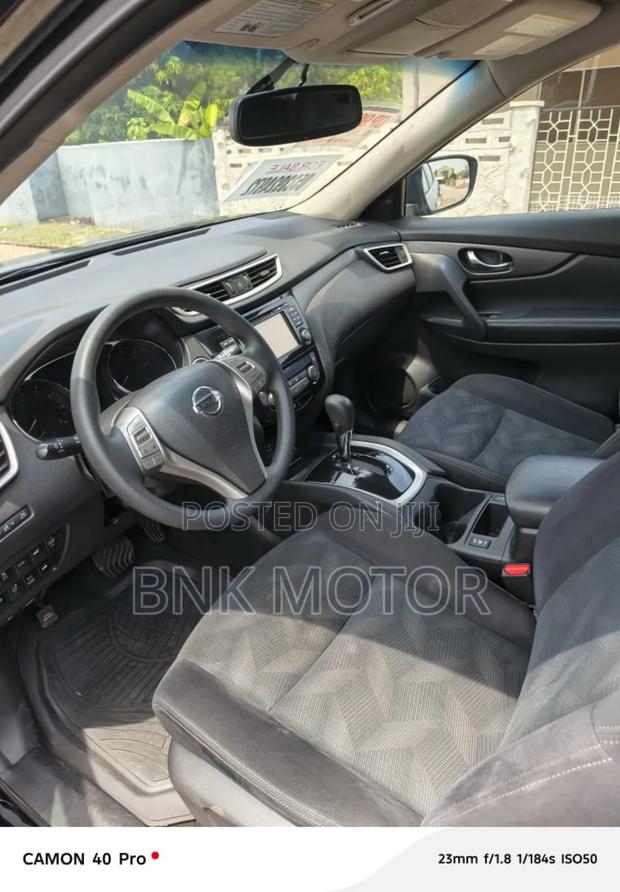 Nissan Rogue SV AWD 2016 Black