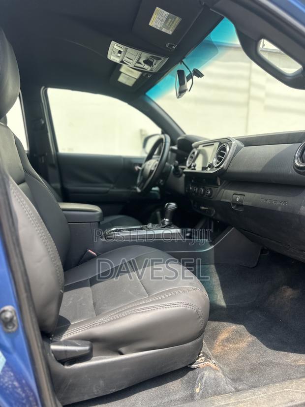 Toyota Tacoma 2017 Blue