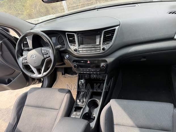 Hyundai Tucson Limited AWD 2017 Black