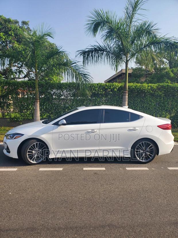 Hyundai Elantra Sport 2018 White