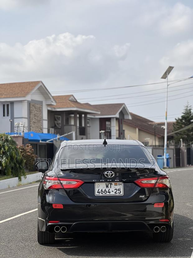 Toyota Camry SE (2.5L 4cyl 8A) 2019 Black