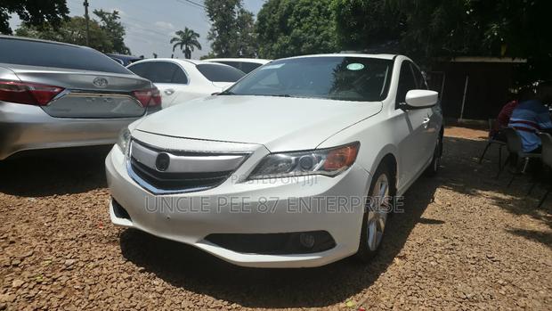 Acura ILX Base FWD (2.0L 4cyl 5A) 2015 White