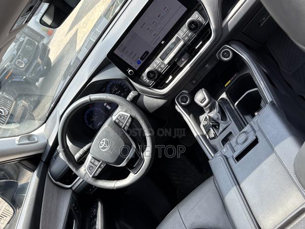 Toyota Grand Highlander Limited 2025 Blue