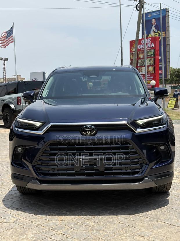 Toyota Grand Highlander Limited 2025 Blue