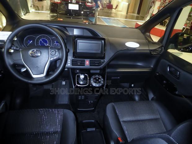 Toyota Voxy SV Premium 2014 Black