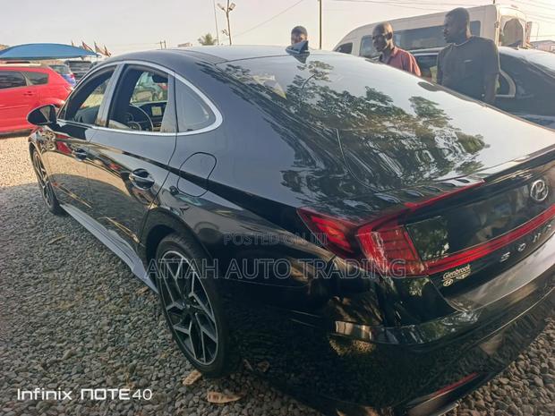 Hyundai Sonata 2022 Black