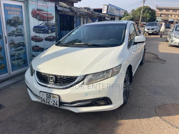 Honda Civic LX 4dr Sedan (1.8L 4cyl 5M) 2014 White