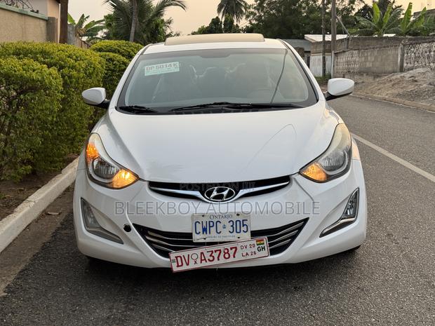 Hyundai Elantra 2015 White